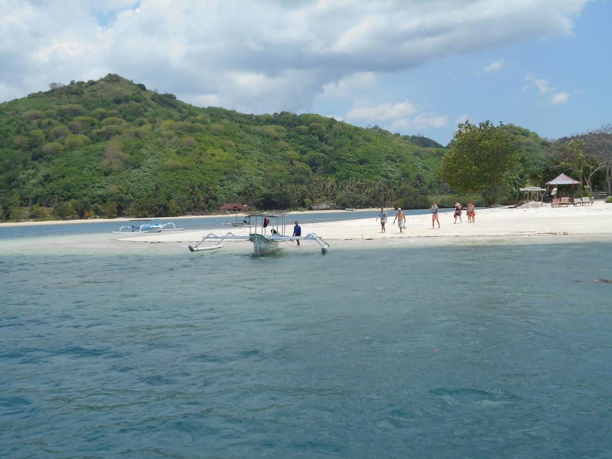 Silver Fern Beach Retreat Sekotong Bagian luar foto