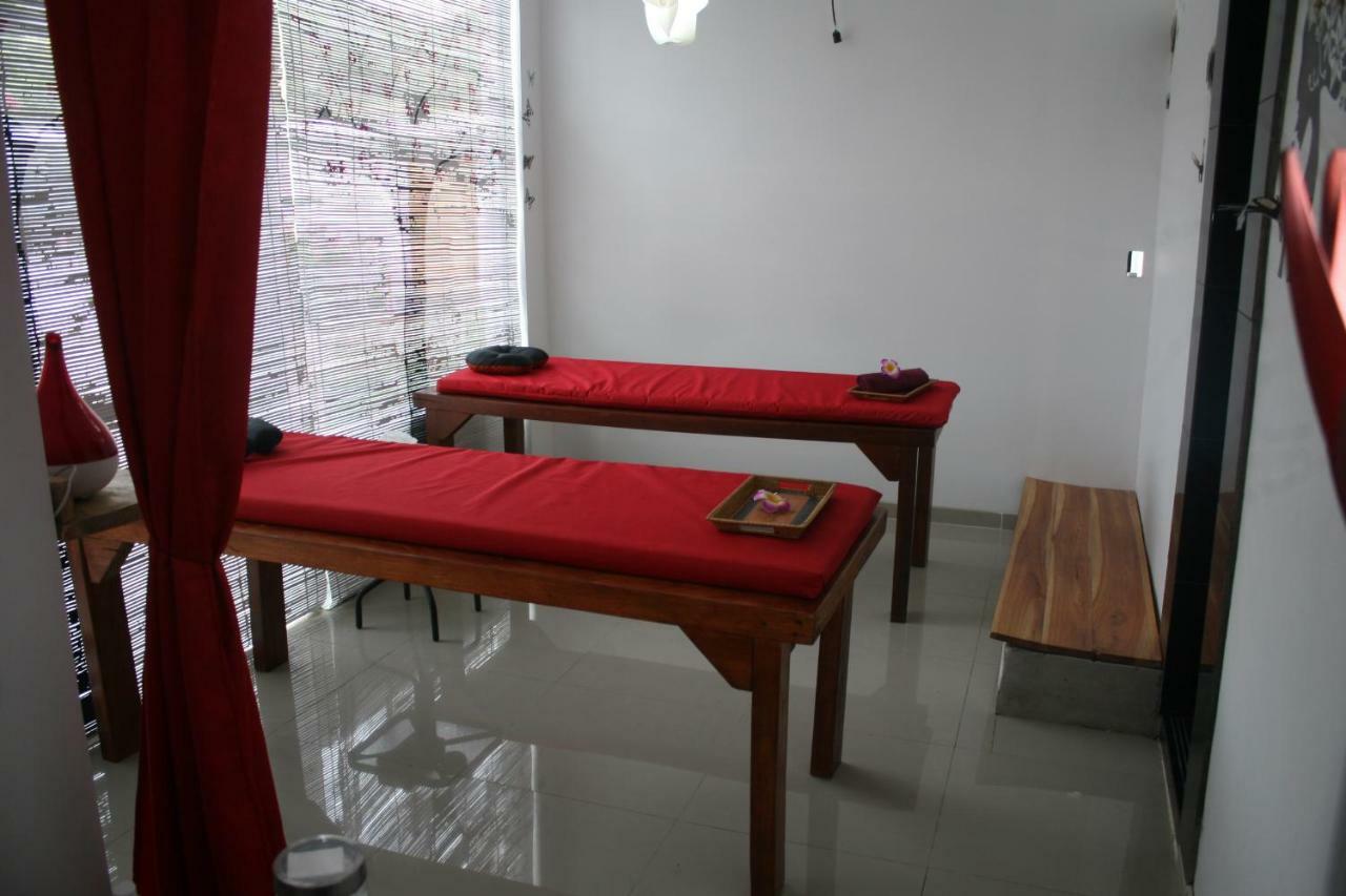 Silver Fern Beach Retreat Sekotong Bagian luar foto