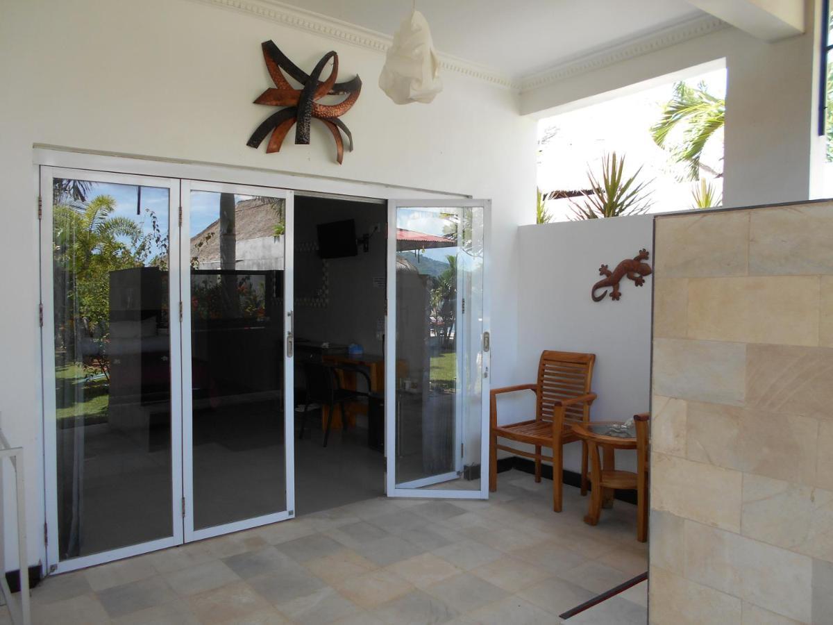 Silver Fern Beach Retreat Sekotong Bagian luar foto